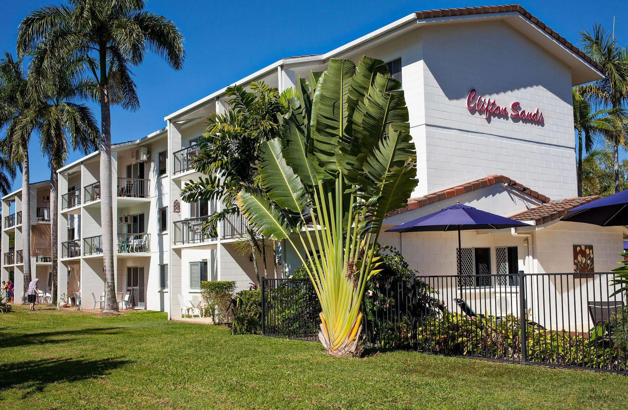 Clifton Sands Holiday Units Clifton Beach Exterior photo